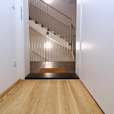 וינה Balcony/Pool/Free Parking Garage Studio מראה חיצוני תמונה