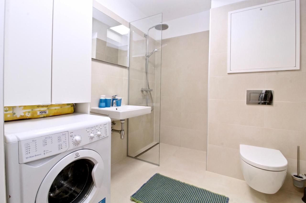 וינה Balcony/Pool/Free Parking Garage Studio מראה חיצוני תמונה