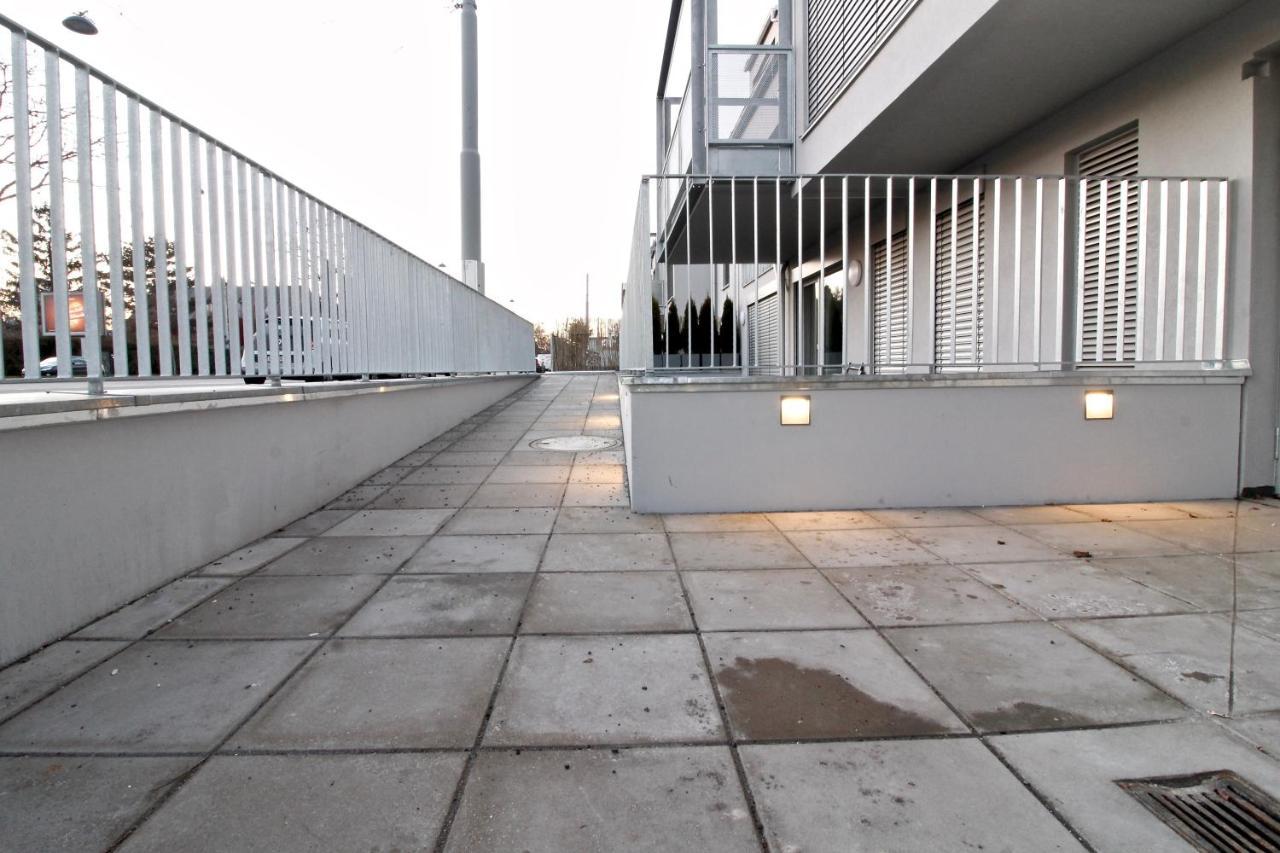 וינה Balcony/Pool/Free Parking Garage Studio מראה חיצוני תמונה