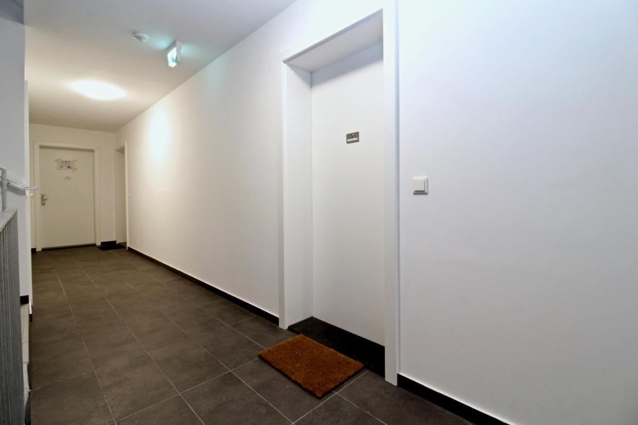 וינה Balcony/Pool/Free Parking Garage Studio מראה חיצוני תמונה