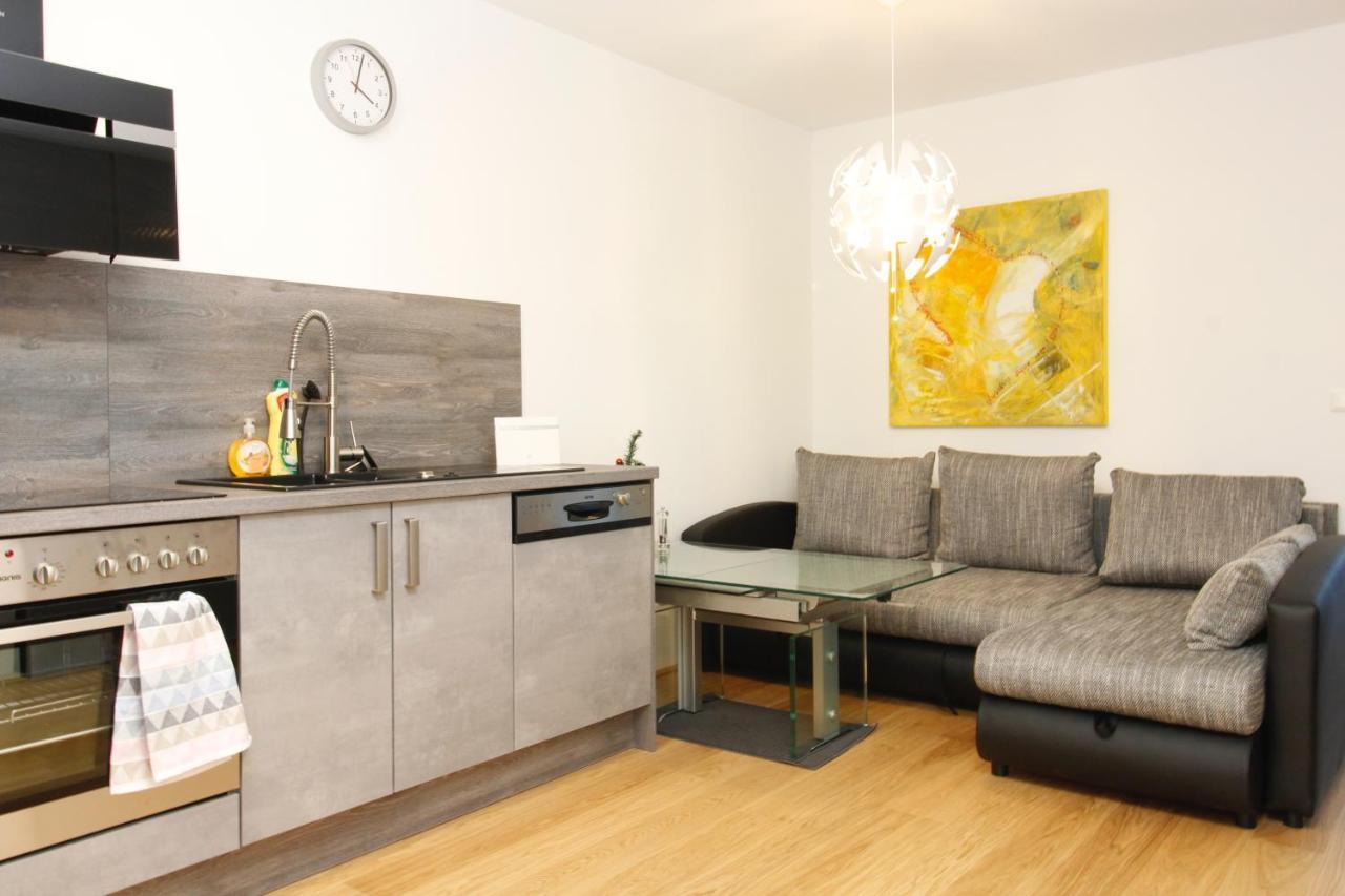 וינה Balcony/Pool/Free Parking Garage Studio מראה חיצוני תמונה