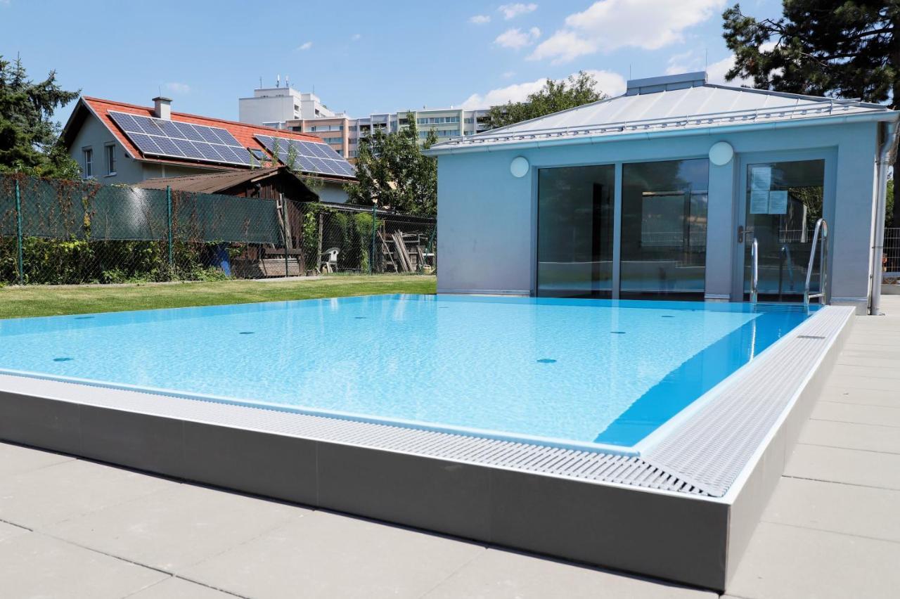 וינה Balcony/Pool/Free Parking Garage Studio מראה חיצוני תמונה